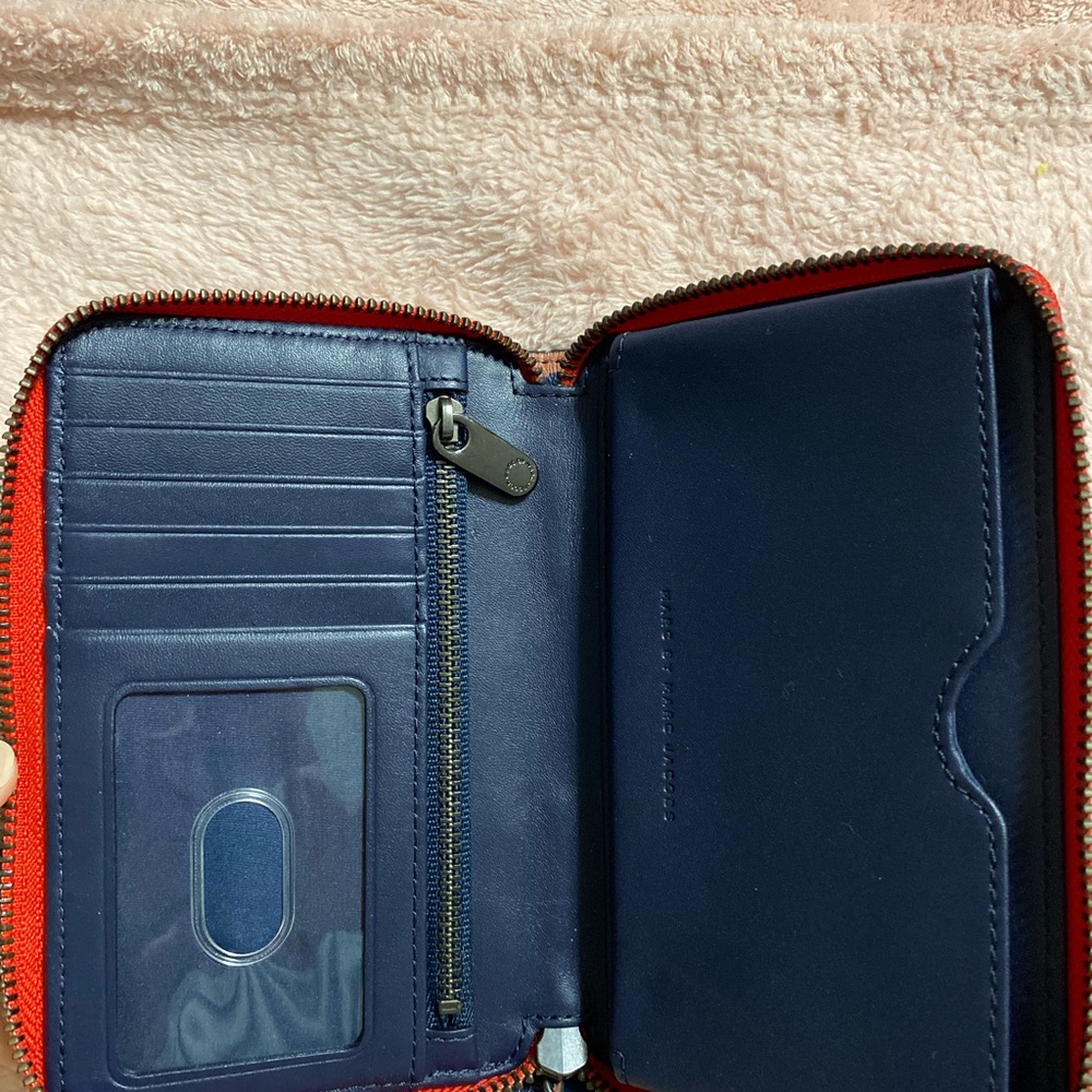 Marc by Marc Jacobs Tan Navy and Red Leopard Print Zip Wallet - Picture 2 of 11